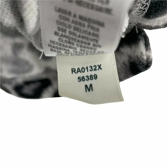 Splendid Shirt Womens Sz M Gray Black Leopard Round Neck Fleece Stretch Pullover - Picture 9 of 9